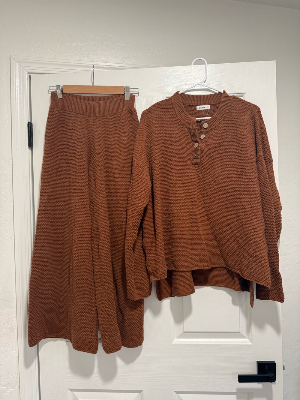 Roolee In Loom Women's Scoop Henley Sweater Set in Rust